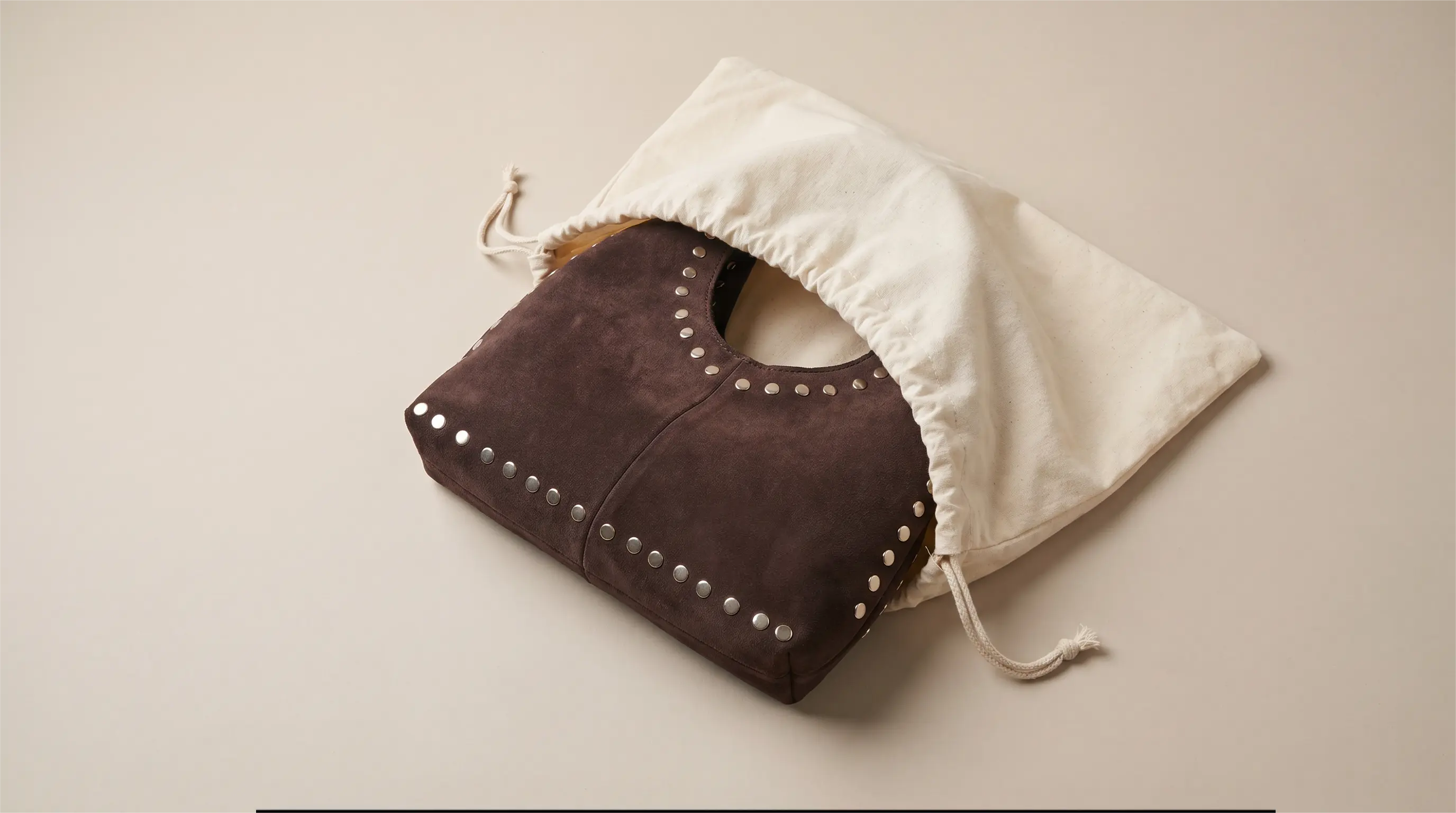 How to Store Your Leather Bag the Right Way