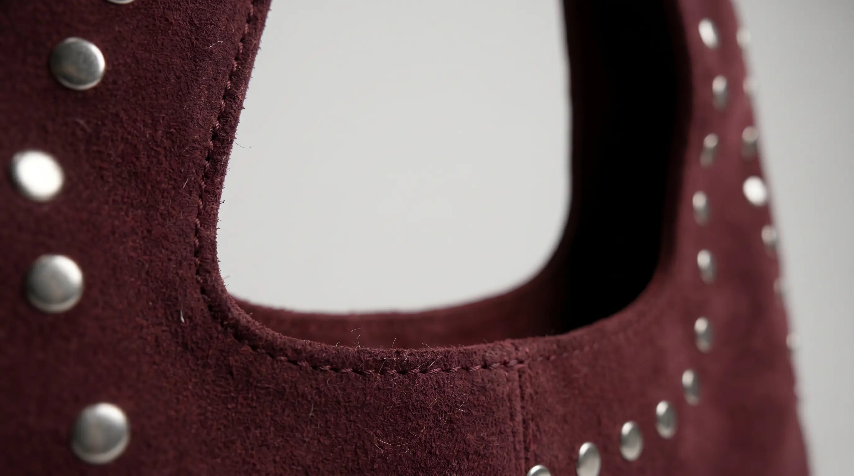What Makes a Leather Bag Last a Lifetime