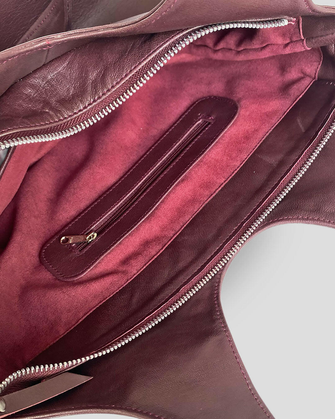 Why Genuine Leather Bags Remain the Best Long-Term Choice?