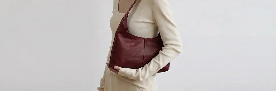 Top 5 Signs You're Holding a High-Quality Leather Bag